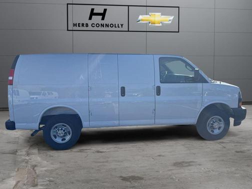 Summit White 2025 Chevrolet Express 2500 LT