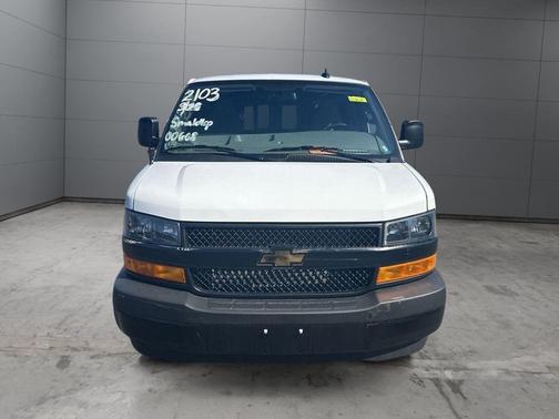 Summit White 2025 Chevrolet Express 2500 LT