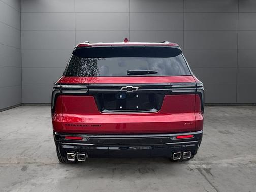 Radiant Red Tintcoat 2026 Chevrolet Traverse RS