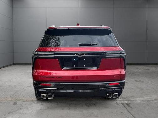 Radiant Red Tintcoat 2026 Chevrolet Traverse RS