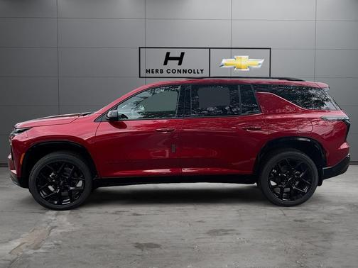 Radiant Red Tintcoat 2026 Chevrolet Traverse RS