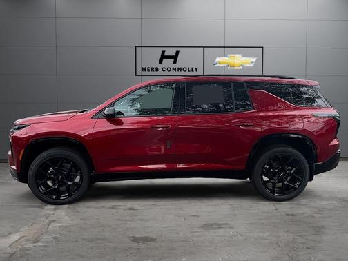 Radiant Red Tintcoat 2026 Chevrolet Traverse RS
