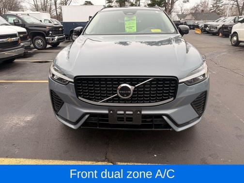 Thunder Grey Metallic 2023 Volvo XC60 B5 Plus Dark Theme