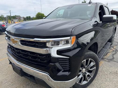 Black 2024 Chevrolet Silverado 1500 LT