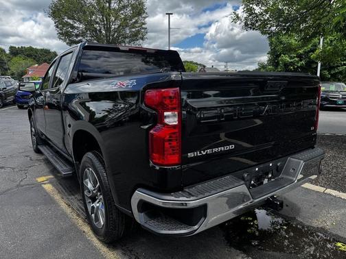 Black 2024 Chevrolet Silverado 1500 LT