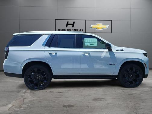 Polar White Tricoat 2026 Chevrolet Tahoe 4WD High Country