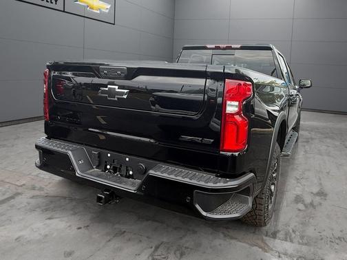 Black 2026 Chevrolet Silverado 1500 ZR2