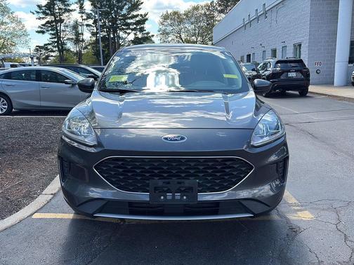 Magnetic Metallic 2020 Ford Escape SE