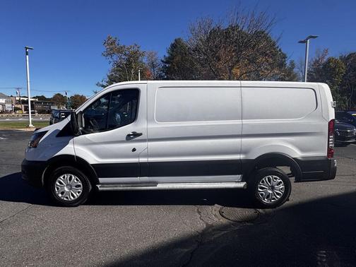 Oxford White 2025 Ford Transit-250 Base