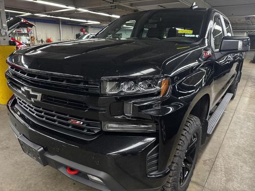 Black 2021 Chevrolet Silverado 1500 LT Trail Boss