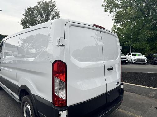 Oxford White 2023 Ford Transit-150 Base