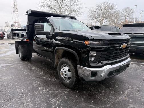 2026 Chevrolet Silverado 3500 WT