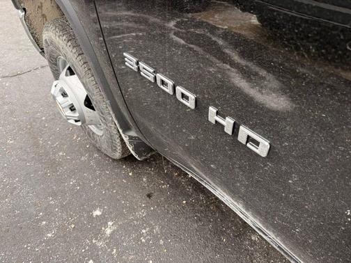 2026 Chevrolet Silverado 3500 WT