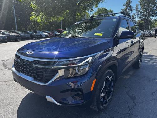 Dark Ocean Blue 2024 Kia Seltos EX