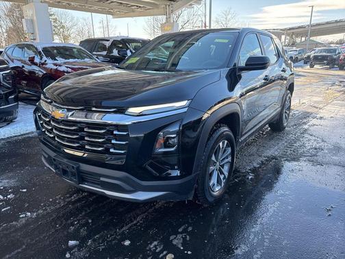 Mosaic Black Metallic 2026 Chevrolet Equinox 1LT