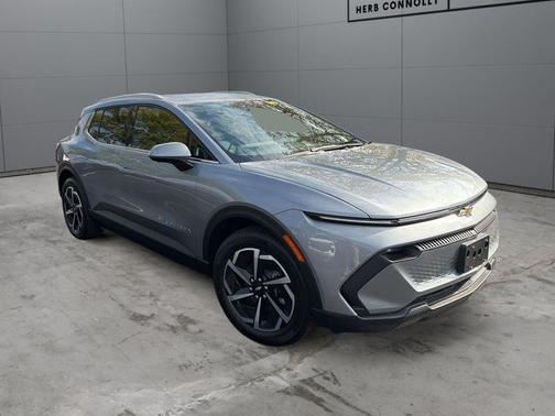 Sterling Gray Metallic 2026 Chevrolet Equinox EV LT
