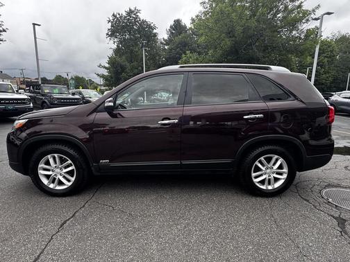 Dark Cherry 2015 Kia Sorento LX