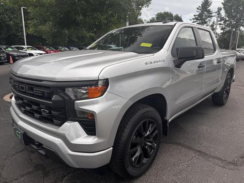 Silver Ice Metallic 2022 Chevrolet Silverado 1500 Custom