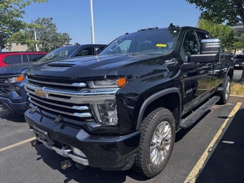 Mosaic Black Metallic 2022 Chevrolet Silverado 2500 High Country
