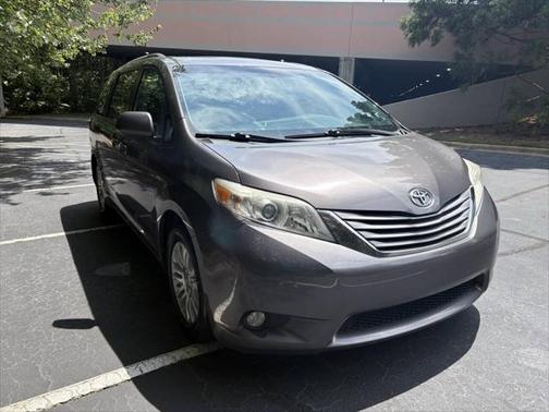 2015 Toyota Sienna XLE