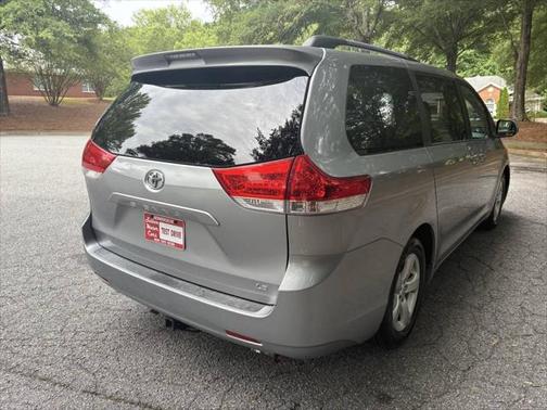 2013 Toyota Sienna LE