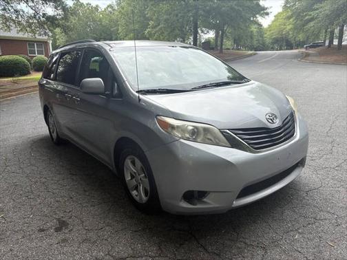 2013 Toyota Sienna LE