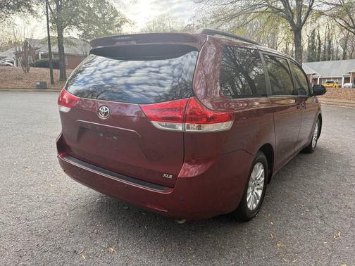 2014 Toyota Sienna XLE