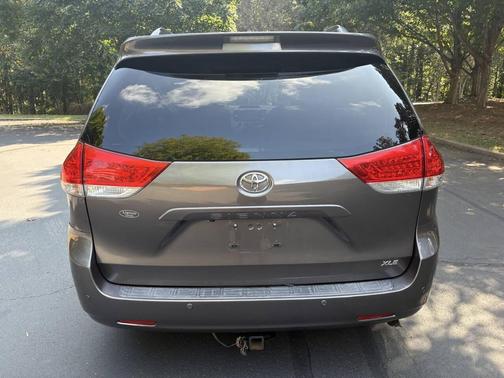 2014 Toyota Sienna XLE