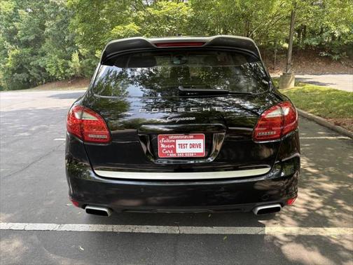 2014 Porsche Cayenne Platinum Edition