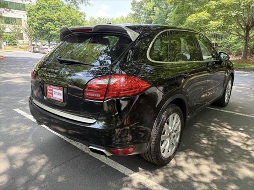 2014 Porsche Cayenne Platinum Edition