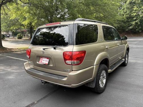 2005 Toyota Sequoia SR5