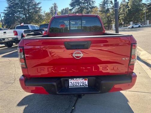 2023 Nissan Frontier SV