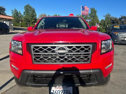 2023 Nissan Frontier SV