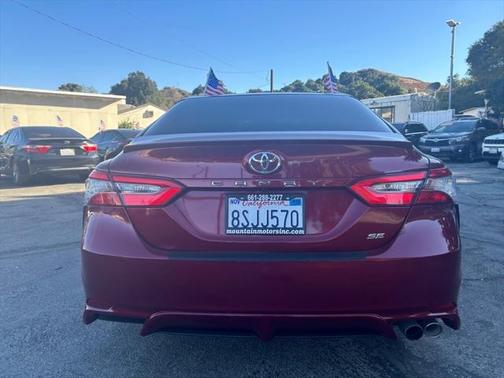 2018 Toyota Camry SE