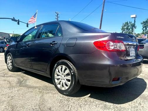 2012 Toyota Corolla LE