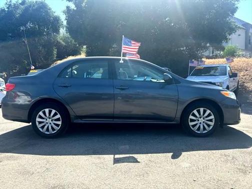 2012 Toyota Corolla LE