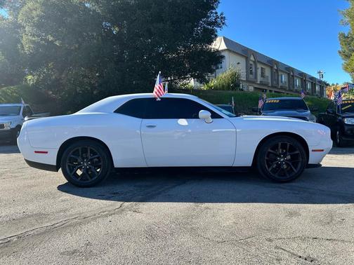 2020 Dodge Challenger SXT
