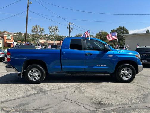 2018 Toyota Tundra SR5