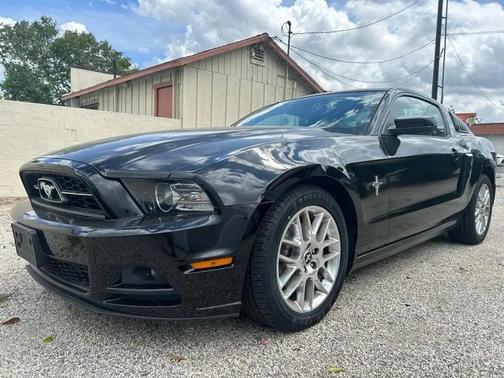 2013 Ford Mustang V6
