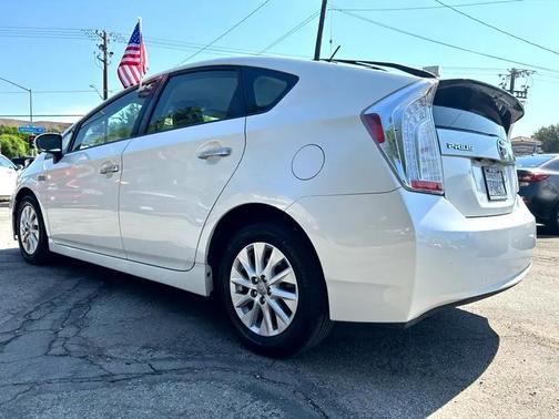 2014 Toyota Prius Plug-in Advanced
