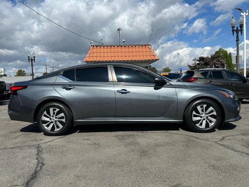 2020 Nissan Altima S FWD