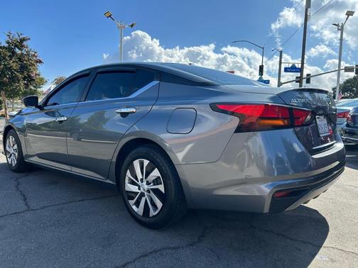 2020 Nissan Altima S FWD