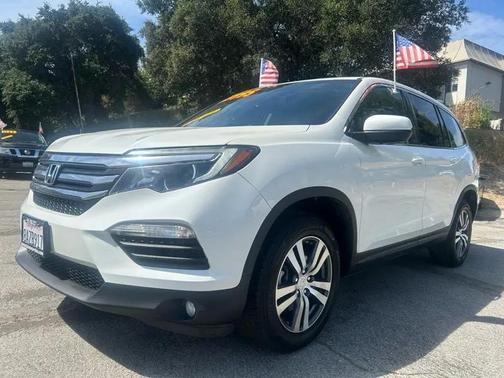 White Diamond Pearl 2017 Honda Pilot EX-L