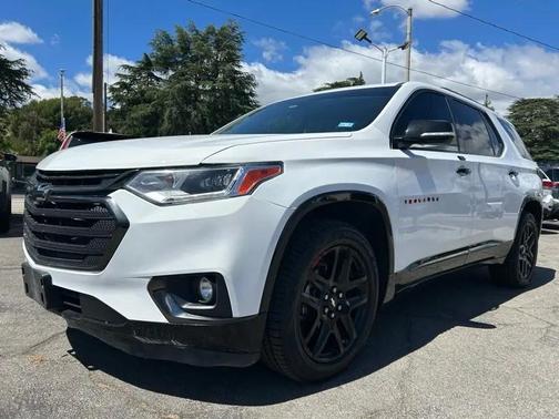 White 2019 Chevrolet Traverse Premier