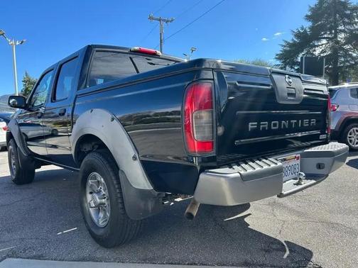 Super Black Clearcoat 2003 Nissan Frontier XE Crew Cab