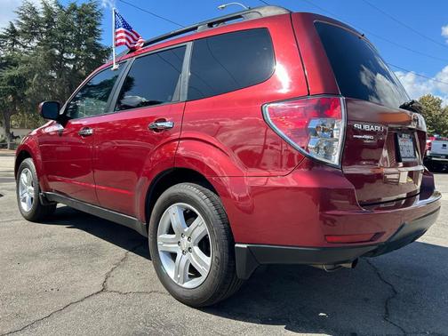 2010 Subaru Forester 2.5 X Premium