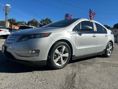 2012 Chevrolet Volt Base