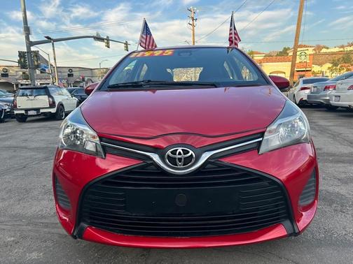 2017 Toyota Yaris LE