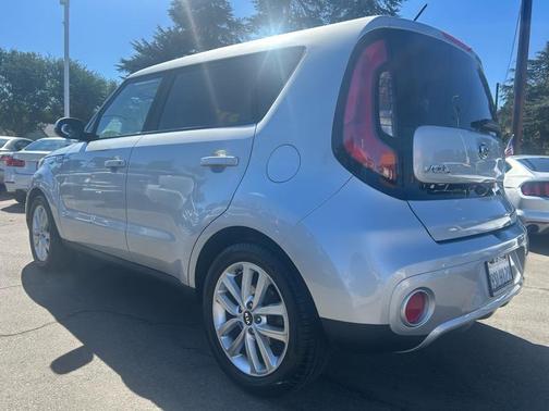2018 Kia Soul +