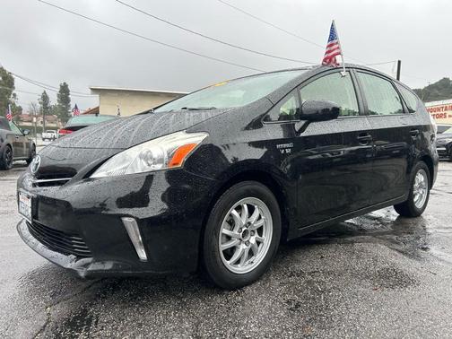 2014 Toyota Prius v Three